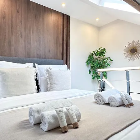 Apartment Stylish & Chic Duplex Near Eiffel Tower *