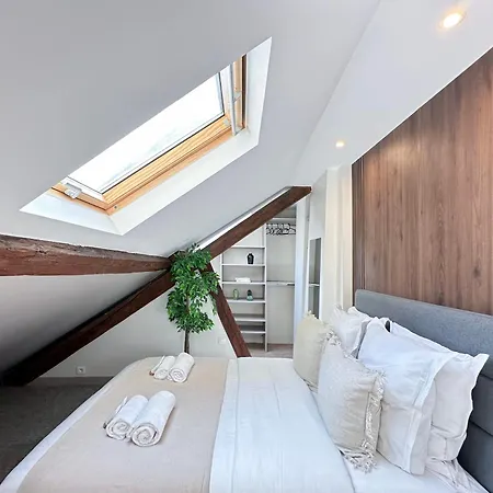 Stylish & Chic Duplex Near Eiffel Tower Appartamento *